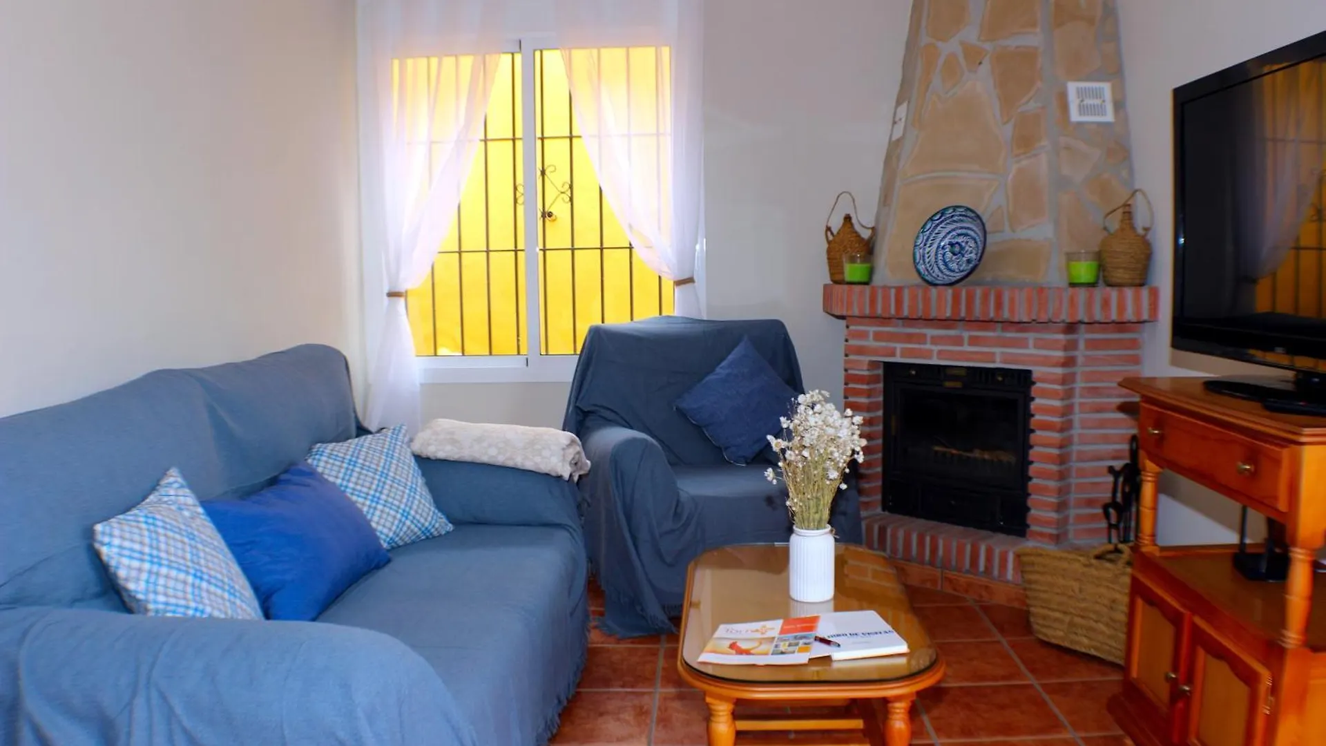 Вилла El Ranchito, Playa A 10 Min, Piscina, Bbq, Chimenea, Vistas, Terraza, Aparcamiento Торрокс-Коста
