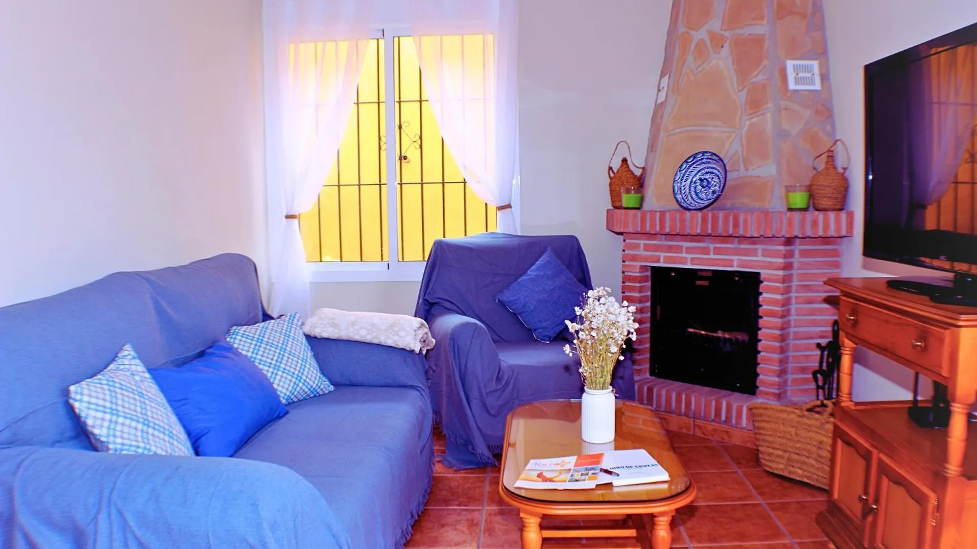 Вилла El Ranchito, Playa A 10 Min, Piscina, Bbq, Chimenea, Vistas, Terraza, Aparcamiento Торрокс-Коста Дом отдыха